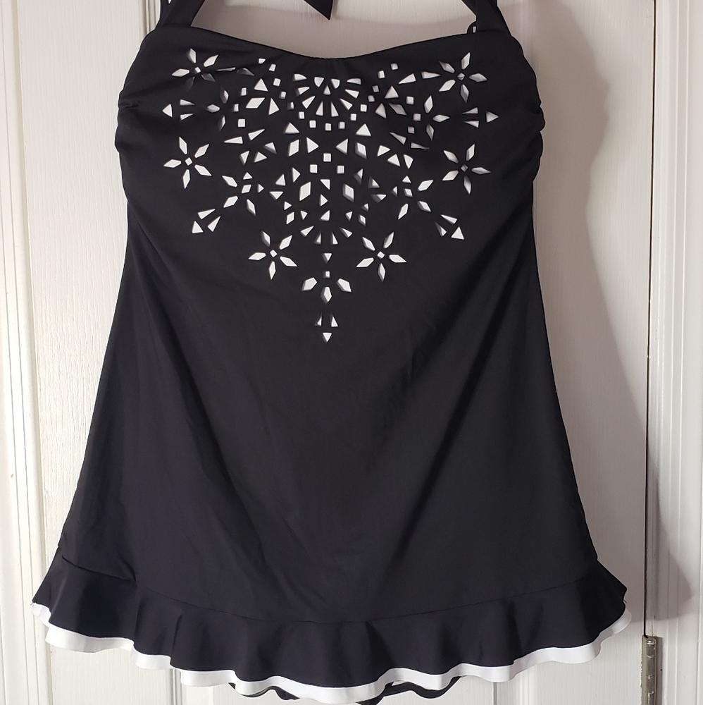 42-Rebecca Virtue  Black Swimsuit 1X